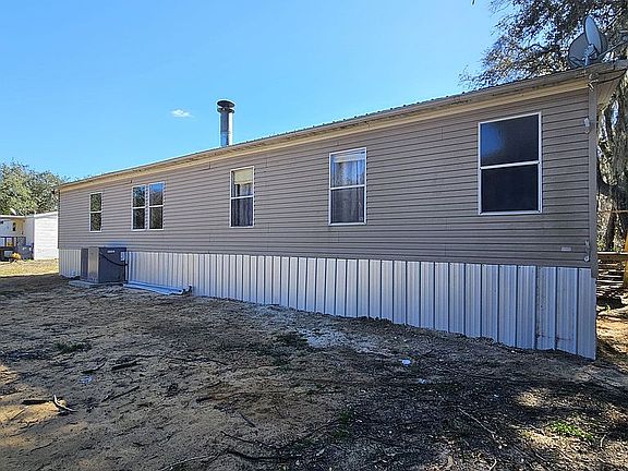 2nd image of 15275 NE 238th St
