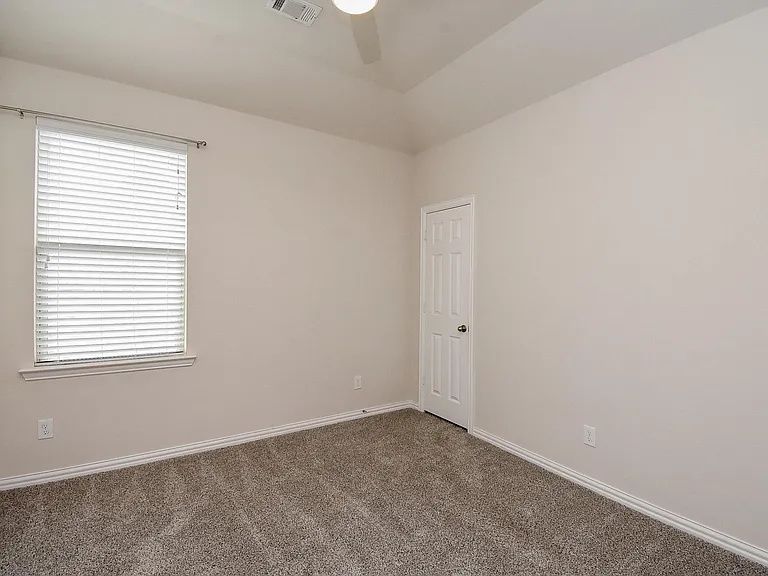 27231 Symphony Creek Ln — Photo 33