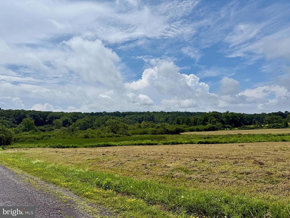 1st image of Sanders Ln