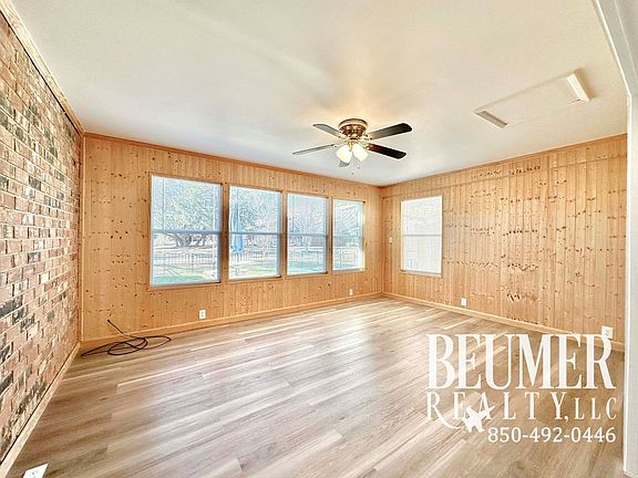 3rd image of 4833 Huron Dr