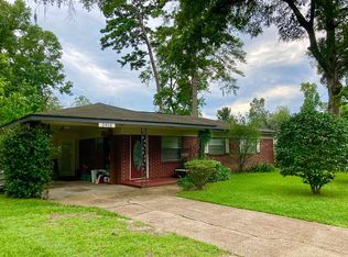 2913 Joyce Dr, Tallahassee, FL 32303