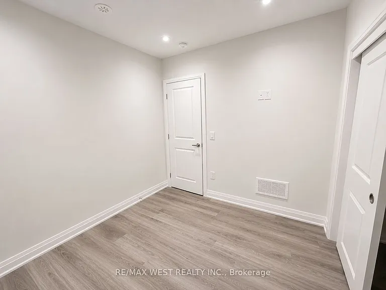 431 Concord Ave #BASEMENT — Photo 6