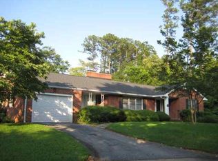 102 Pinetree Cir, Spartanburg, SC 29307