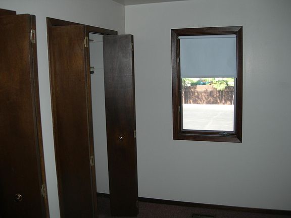 3rd image of 242 W Slade St APT 1