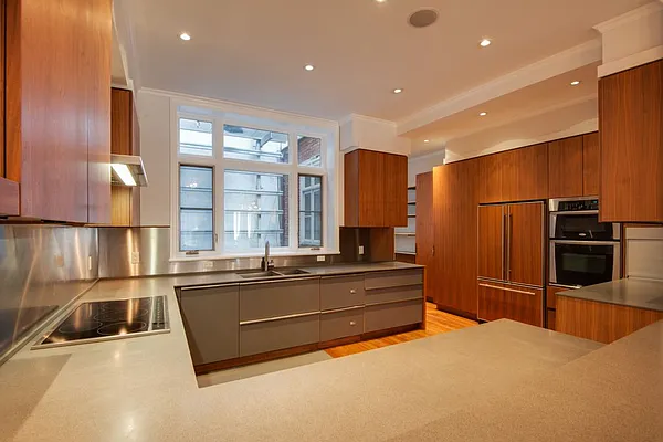 Rented by Julianna Realty Corp | media 20