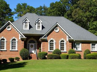 90 Upland Ln, Oxford, GA 30054