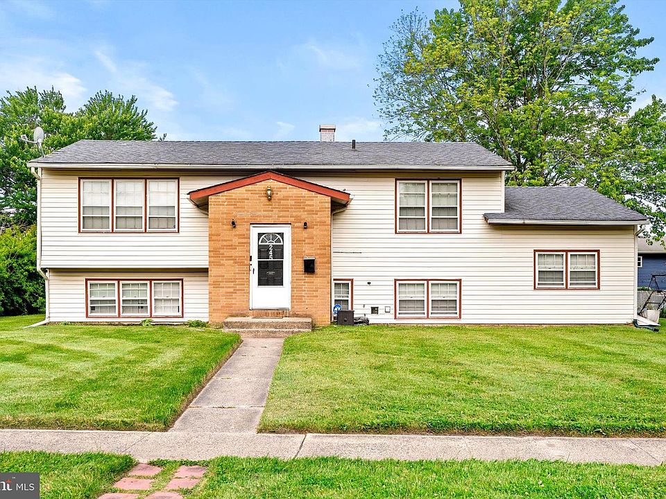 1st image of 245 Villanova Ave