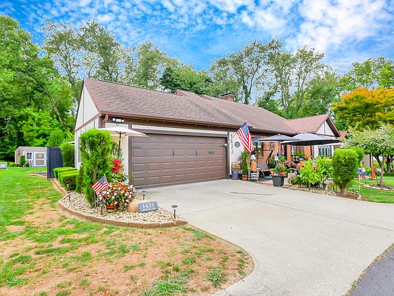 4th image of 1433 Amesbury Ln