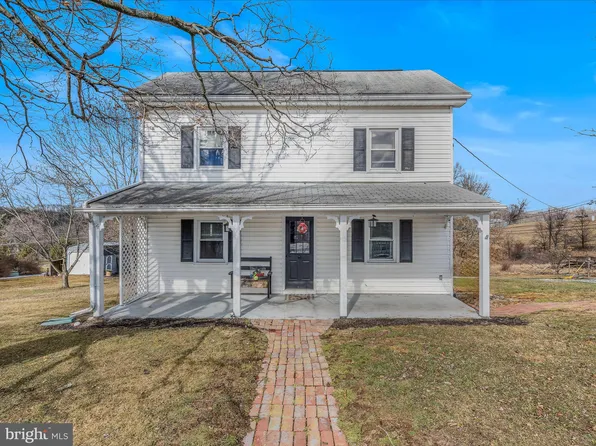 2521 Martinsburg Rd, Berkeley Springs, WV 25411