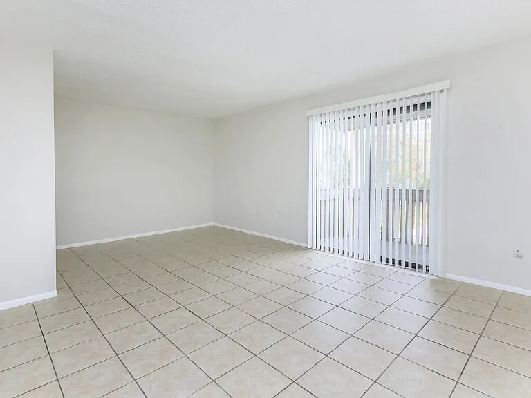 Winter Park Woods Apartments — Photo 19