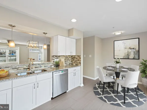 19131 Highstream Dr, Germantown, MD 20874