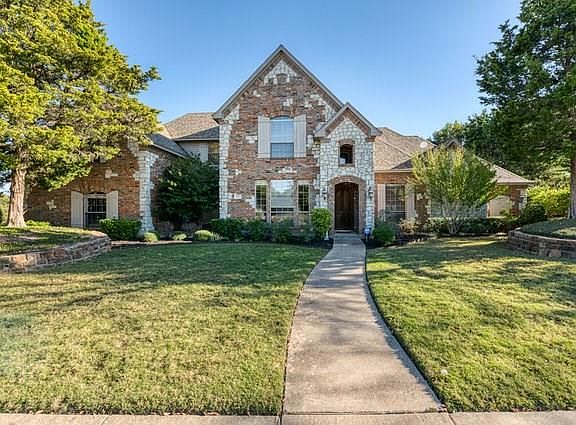 2nd image of 1832 Valley View Dr