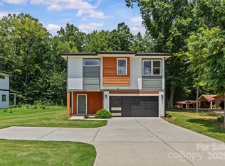 8925 Harrisburg Rd, Charlotte, NC 28215