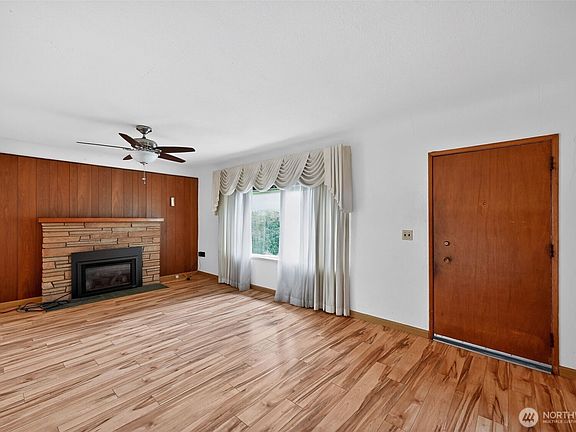 5th image of 2004 30th Avenue S