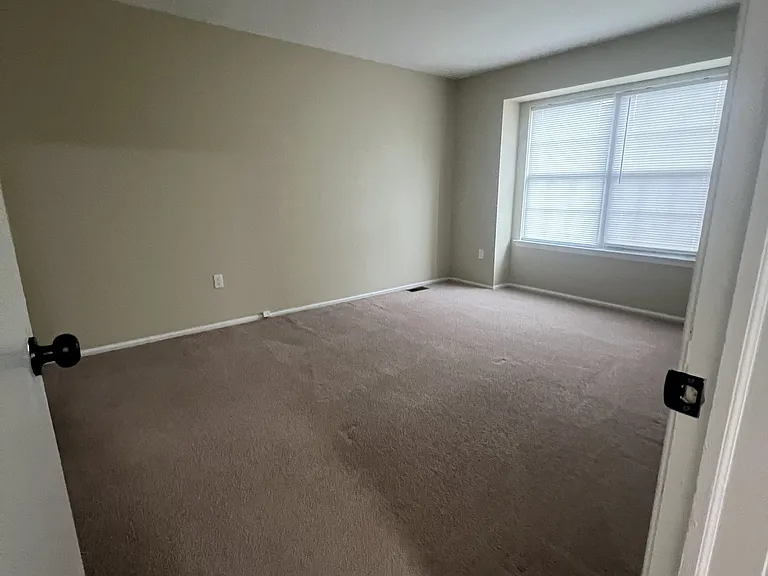 106 Wisbech Pl — Photo 7