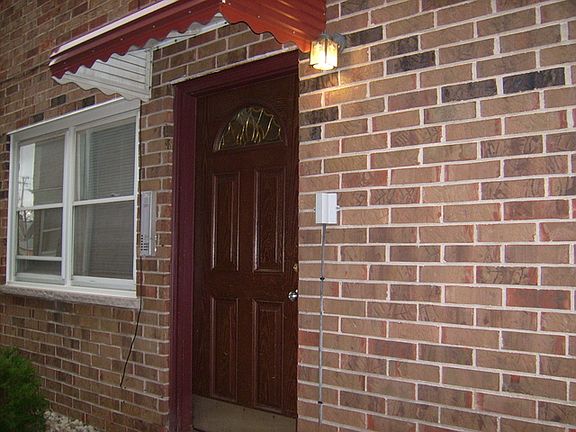 3rd image of 3456 N Harlem Ave APT 1B