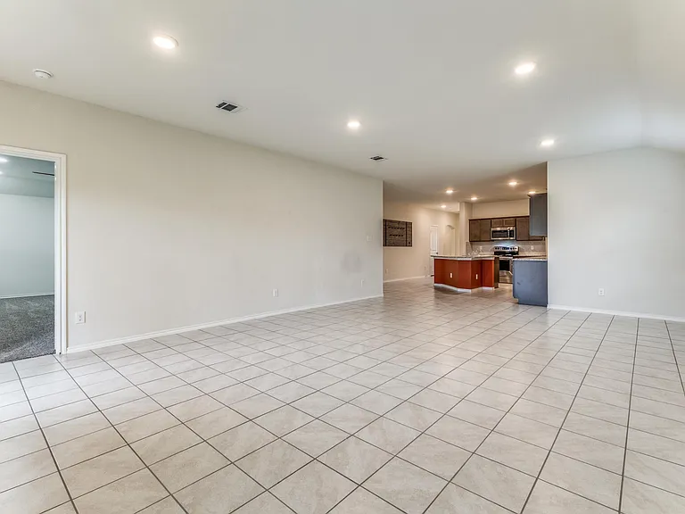 311 Milo Way — Photo 8