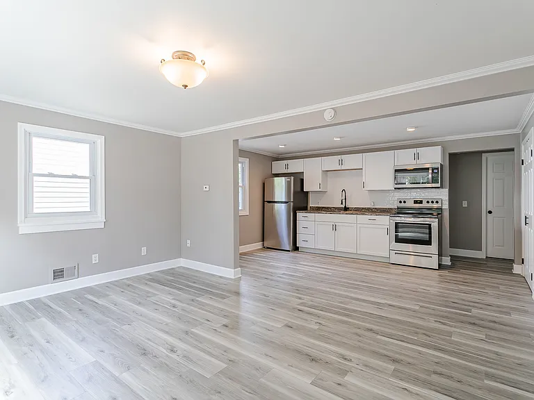 96 Afton St #96 — Photo 3