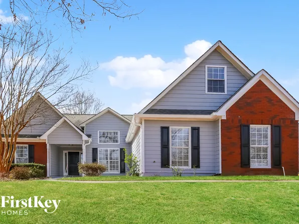 1510 Smoke Hill Dr, Hoschton, GA 30548