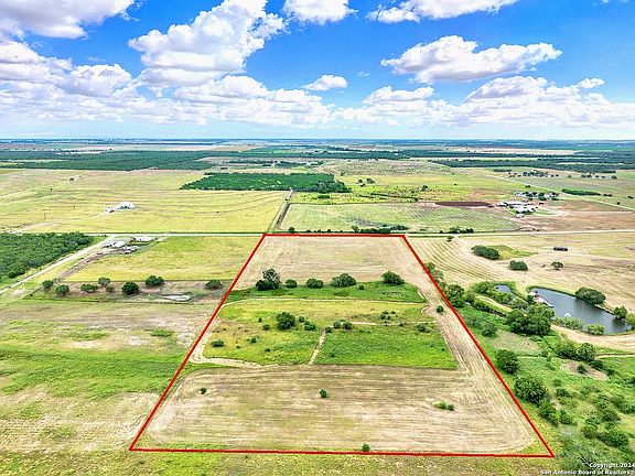 2nd image of 3192 atascosa county road 101