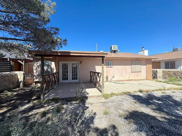 12348 Flora Alba Dr — Photo 17