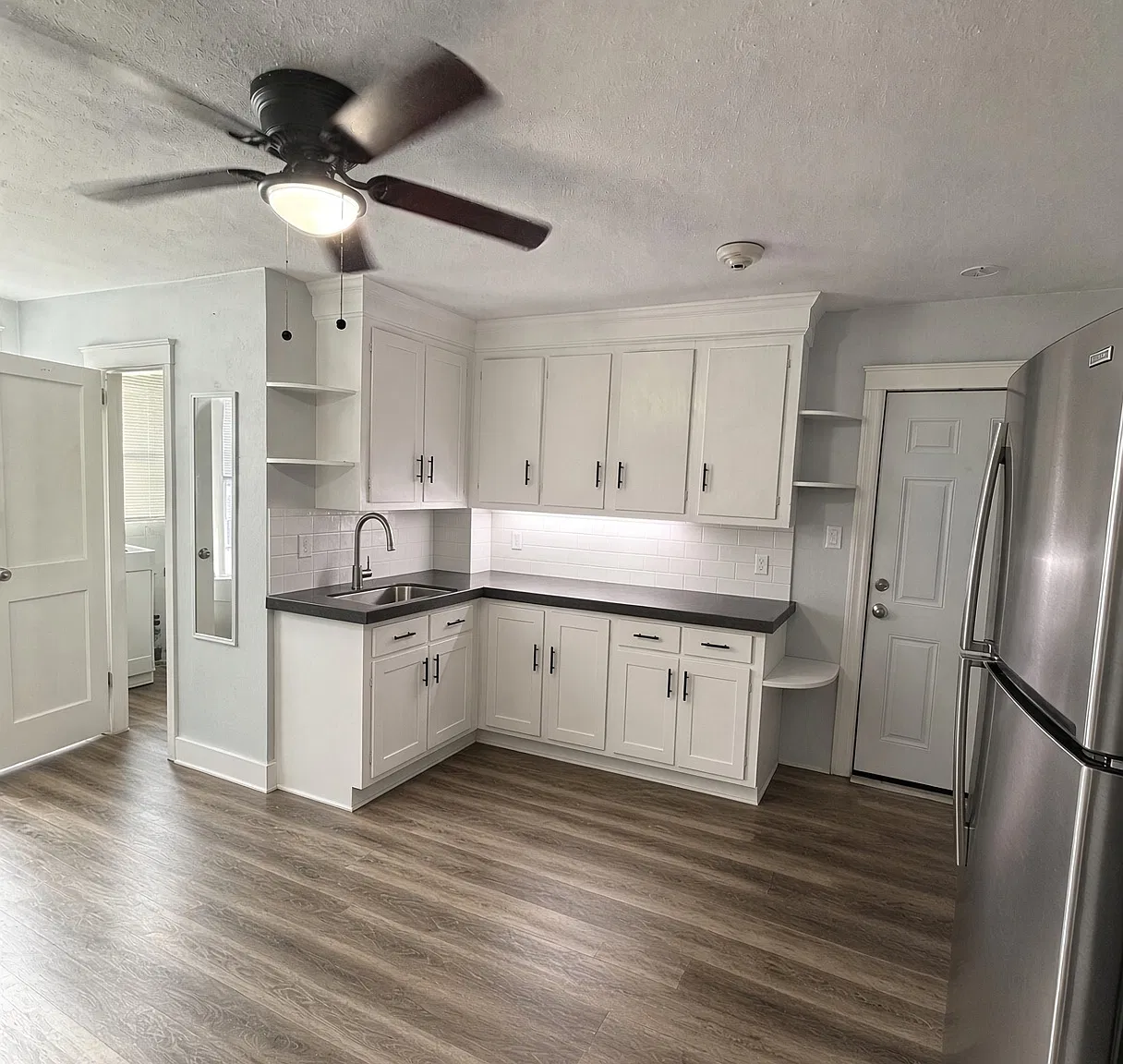 2 bed, 825 sqft, $1,950 — Photo 4