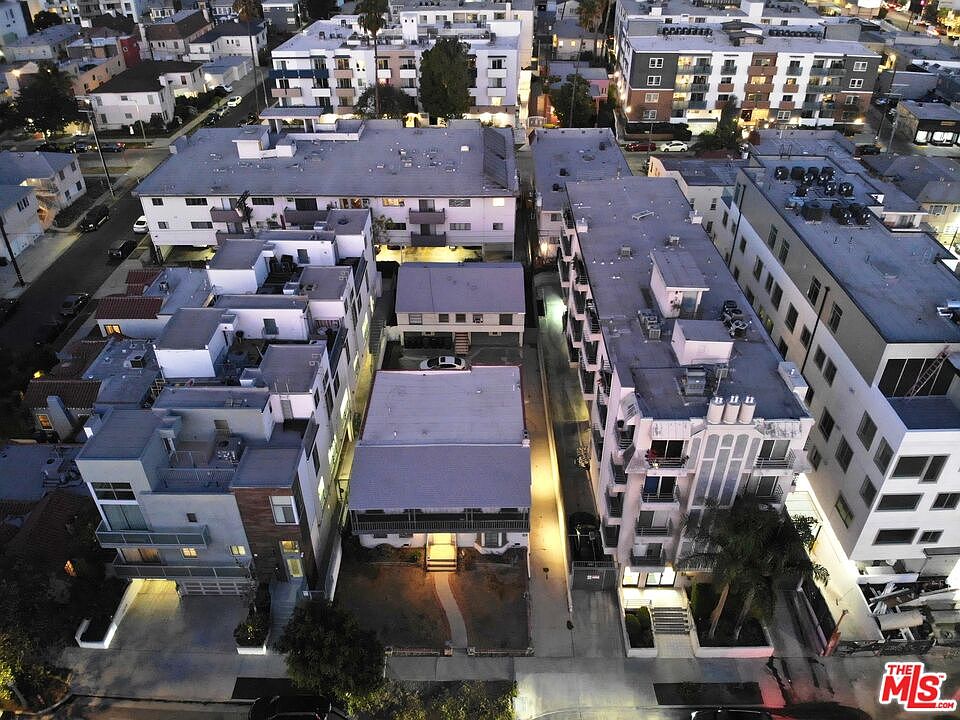 1st image of 112 S Croft Ave