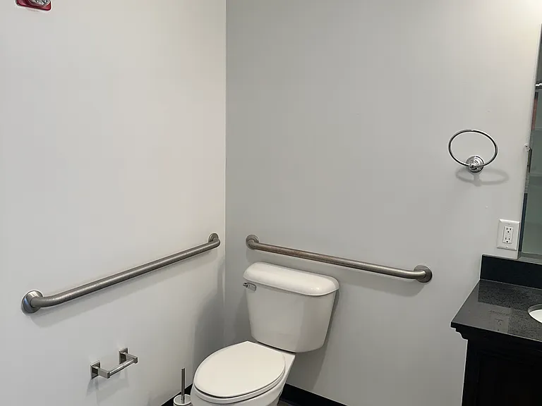 22 Park St #18 — Photo 8