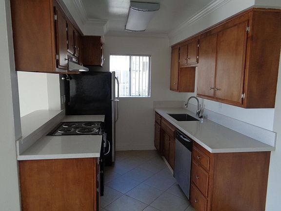 3rd image of 4333 E 2nd St APT 407
