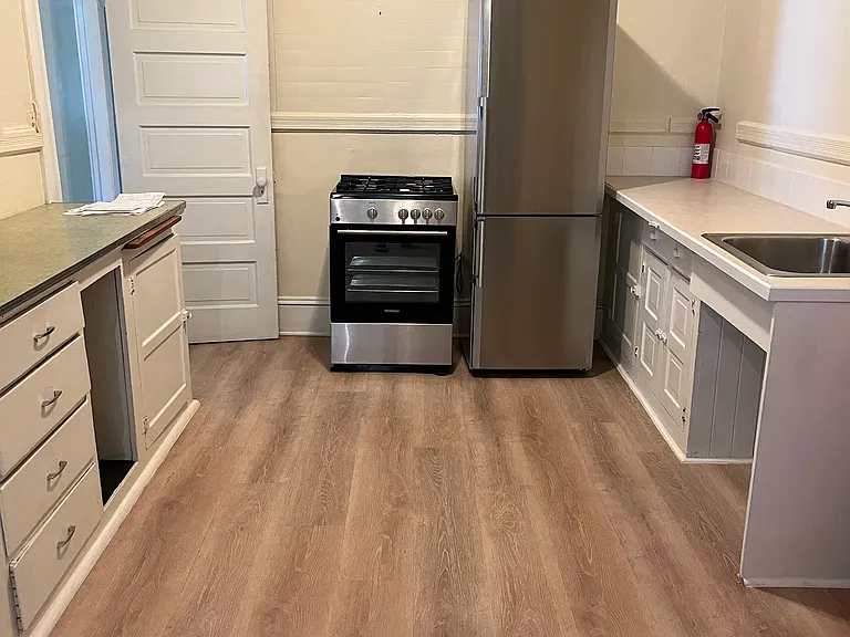 1515 SW 10th Ave #4 — Photo 6