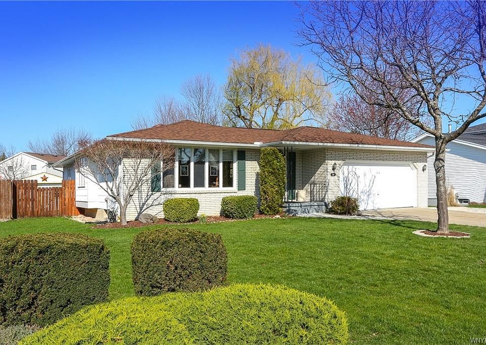 1st image of 154 Rockdale Dr