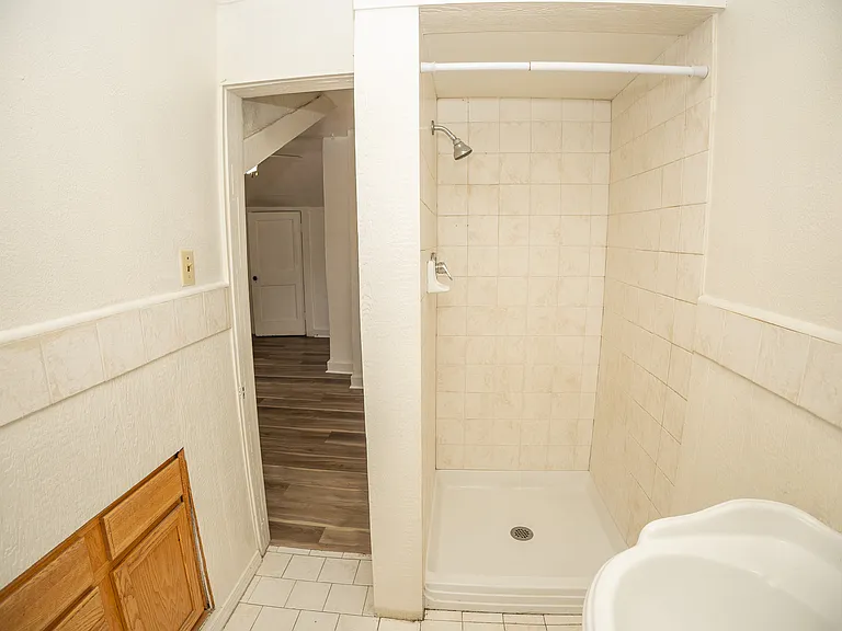 1112 E Miller St #B — Photo 17