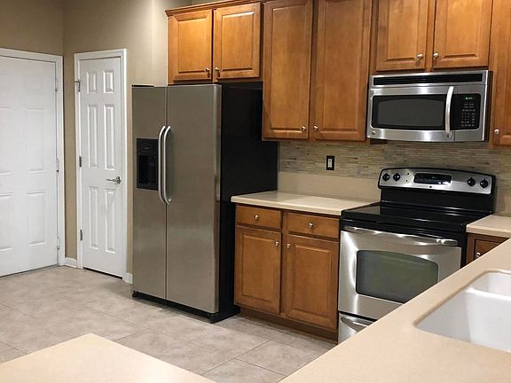 3rd image of 4202 Metron Dr
