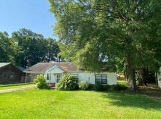 110 Airline Rd, Columbus, MS 39702