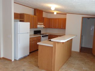 9505 Fairview Dr, Northville, MI 48167
