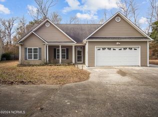 101 Spring Leaf Ln, Jacksonville, NC 28540