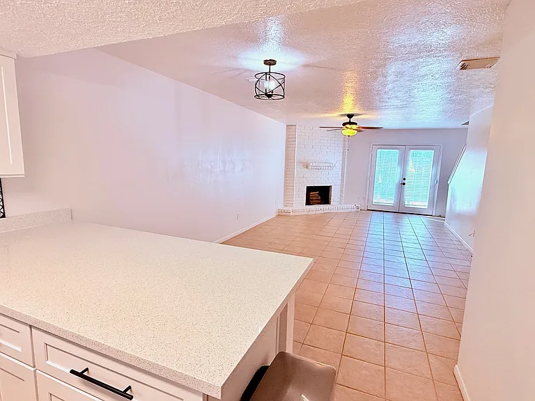 1927 Country Village Blvd #B — Photo 7