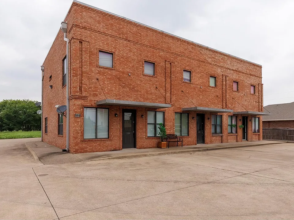 202 W Jefferson St #100