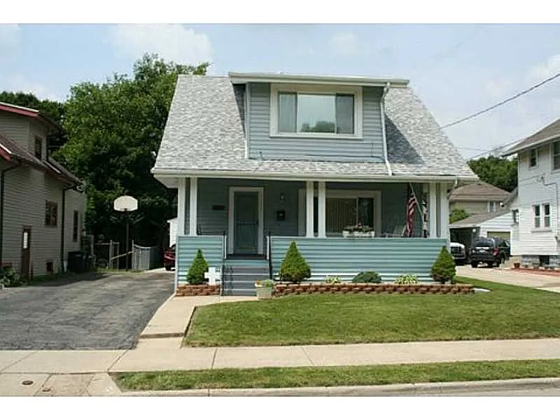 1217 Terrace Dr photo 1