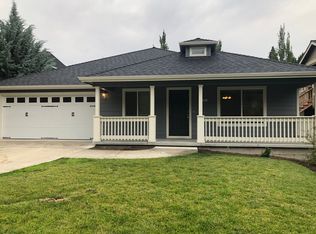 4316 Wolf Run Dr, Medford, OR