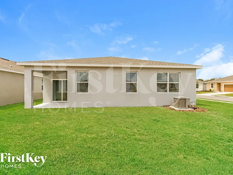 331 Corbel Ln — Photo 15