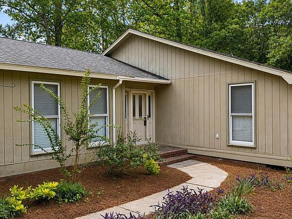 2nd image of 125 Windwood Dr
