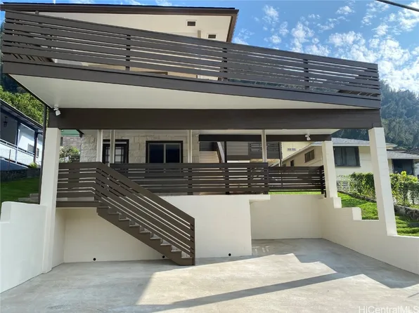 2817 Dow St, Honolulu, HI 96817