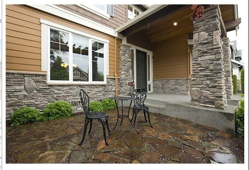5 bed, 3550 sqft, $5,395 — Photo 2