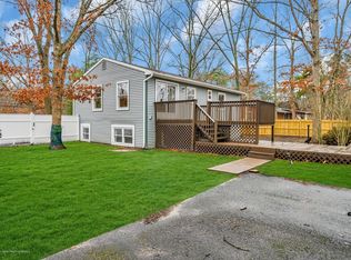 1700 Ridgeway Rd, Toms River, NJ 08757