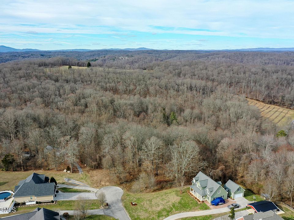 1st image of Coventry Dr