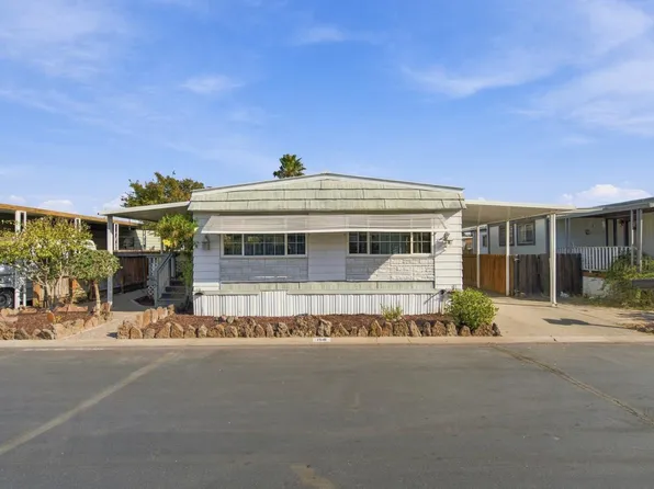 15820 S Harlan Rd Trailer 156, Lathrop, CA 95330