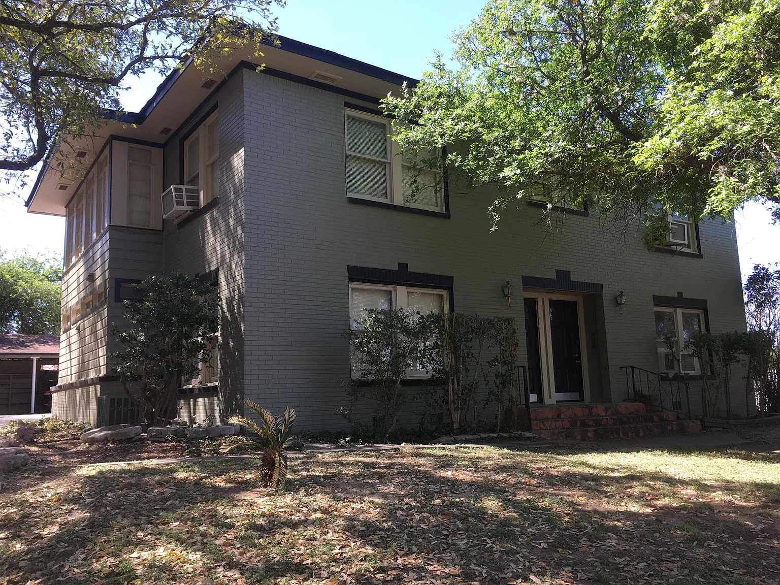 1 bed, 850 sqft, $1,200 — Photo 1
