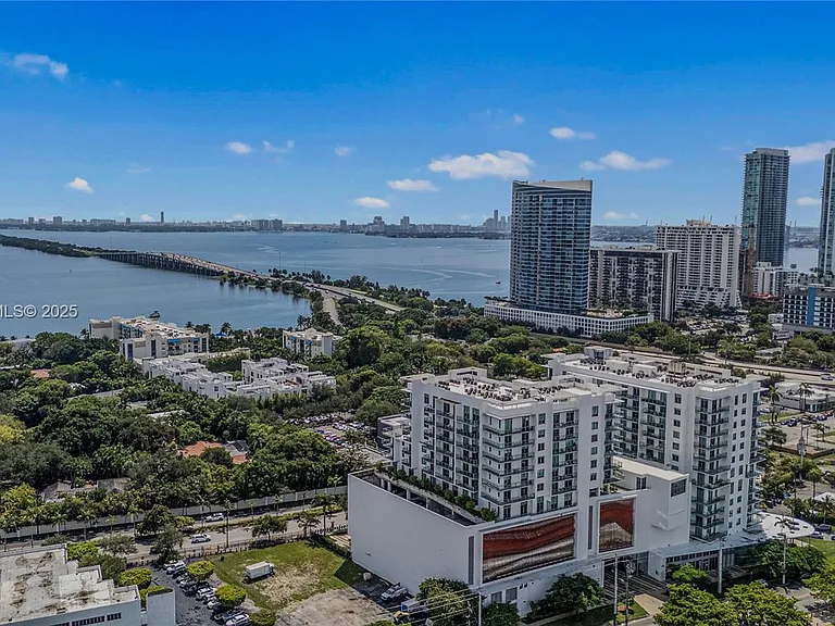 3900 Biscayne Blvd #S-904 — Photo 8