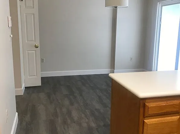 9707 Whitley Park Pl, Bethesda, MD 20814